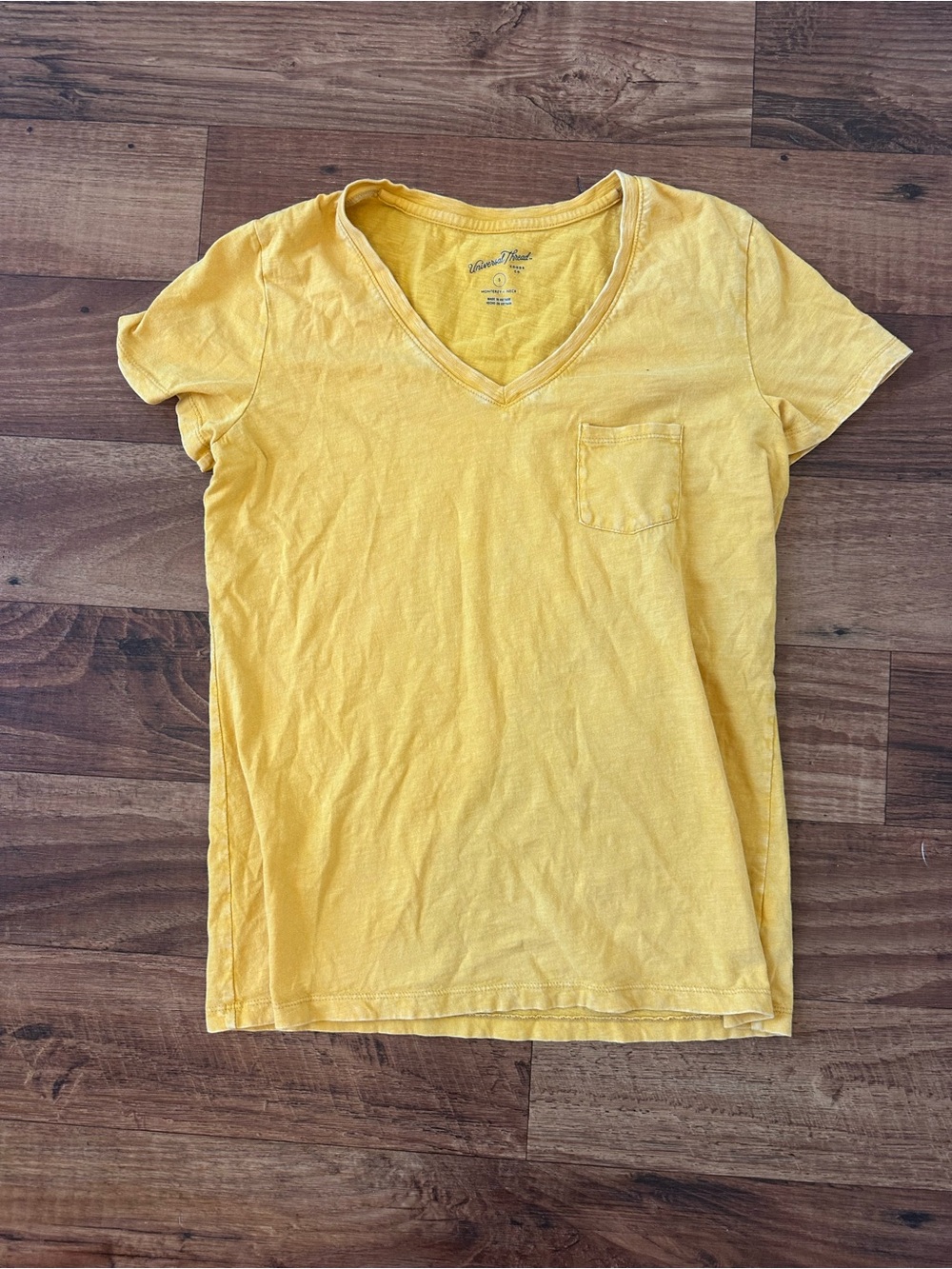 Universal Thread Yellow V-Neck Pocket Tee